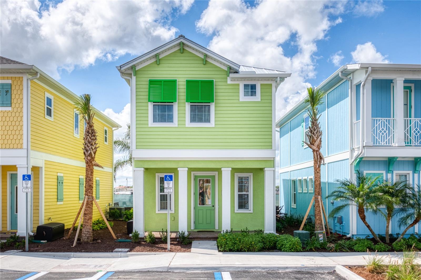 En Venta 8028 DREAMSICLE DR, KISSIMMEE, FL 34747