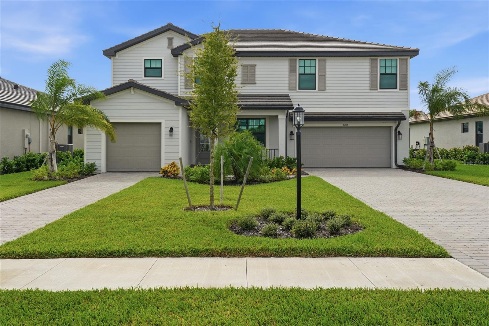 En Venta 18707 IVYWOOD PL, ESTERO, FL 33928