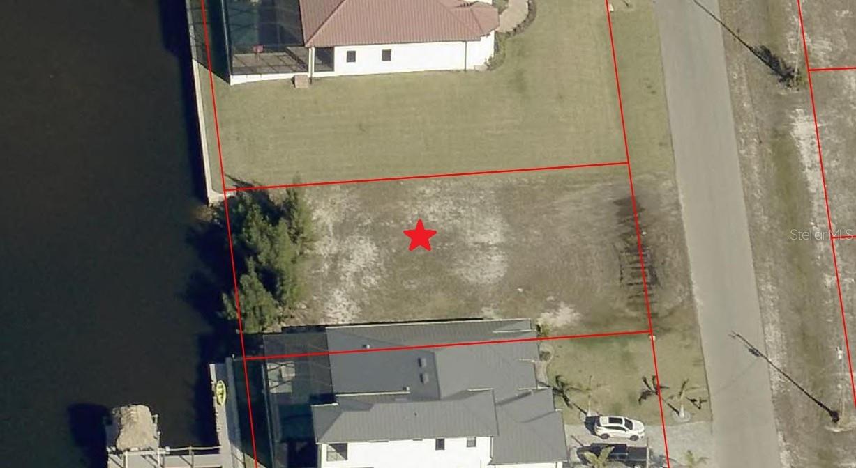 Foto de propiedad en 3002 NW 47TH AVE CAPE CORAL con MLS# OM719923