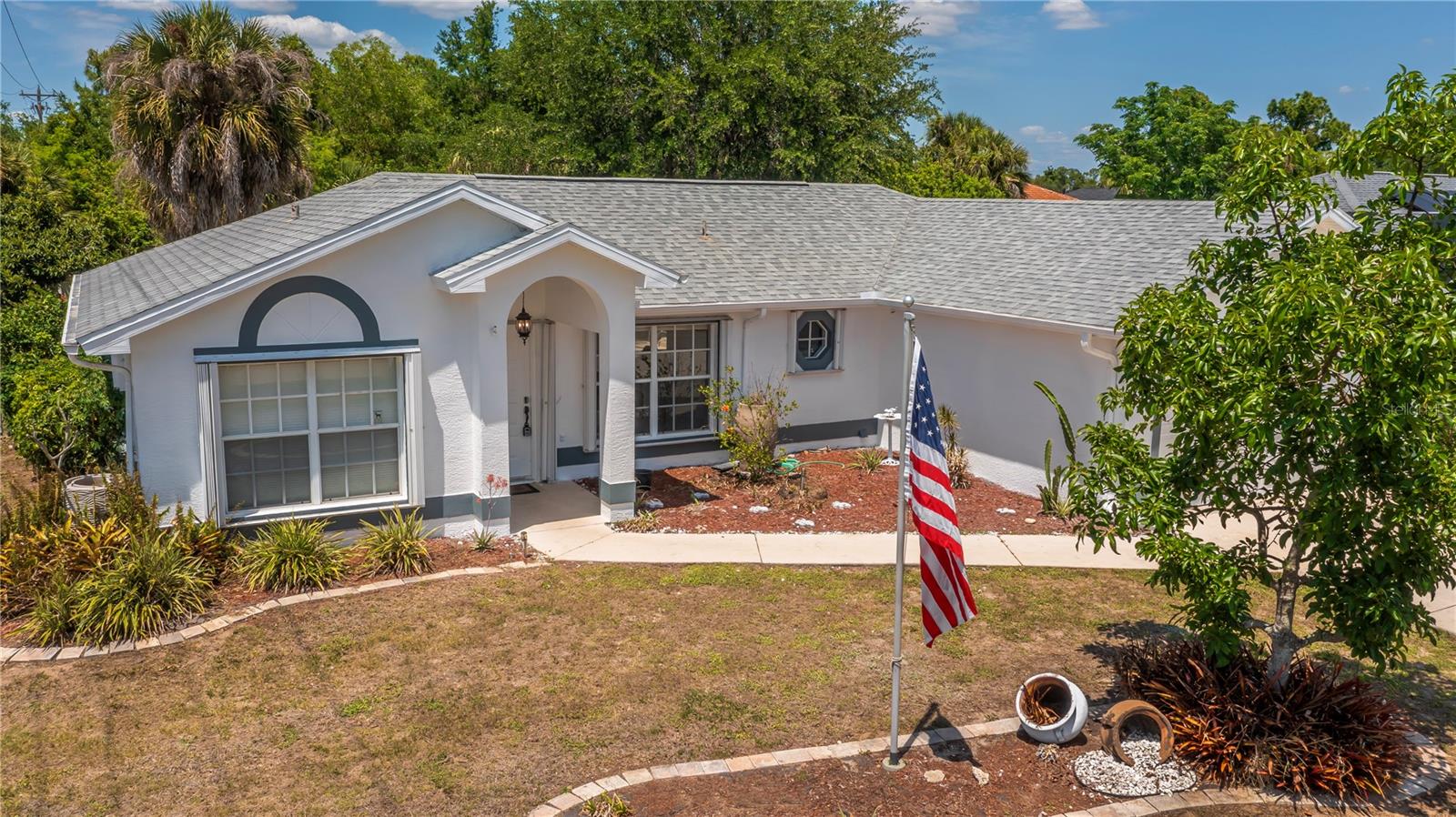 En Venta 2618 8TH ST W, LEHIGH ACRES, FL 33971
