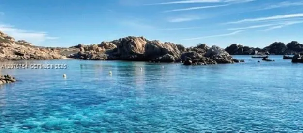 Foto de propiedad en Portobello di Gallura Portobello Di Gallura Parco Privato Residenziale, FL  con MLS# 