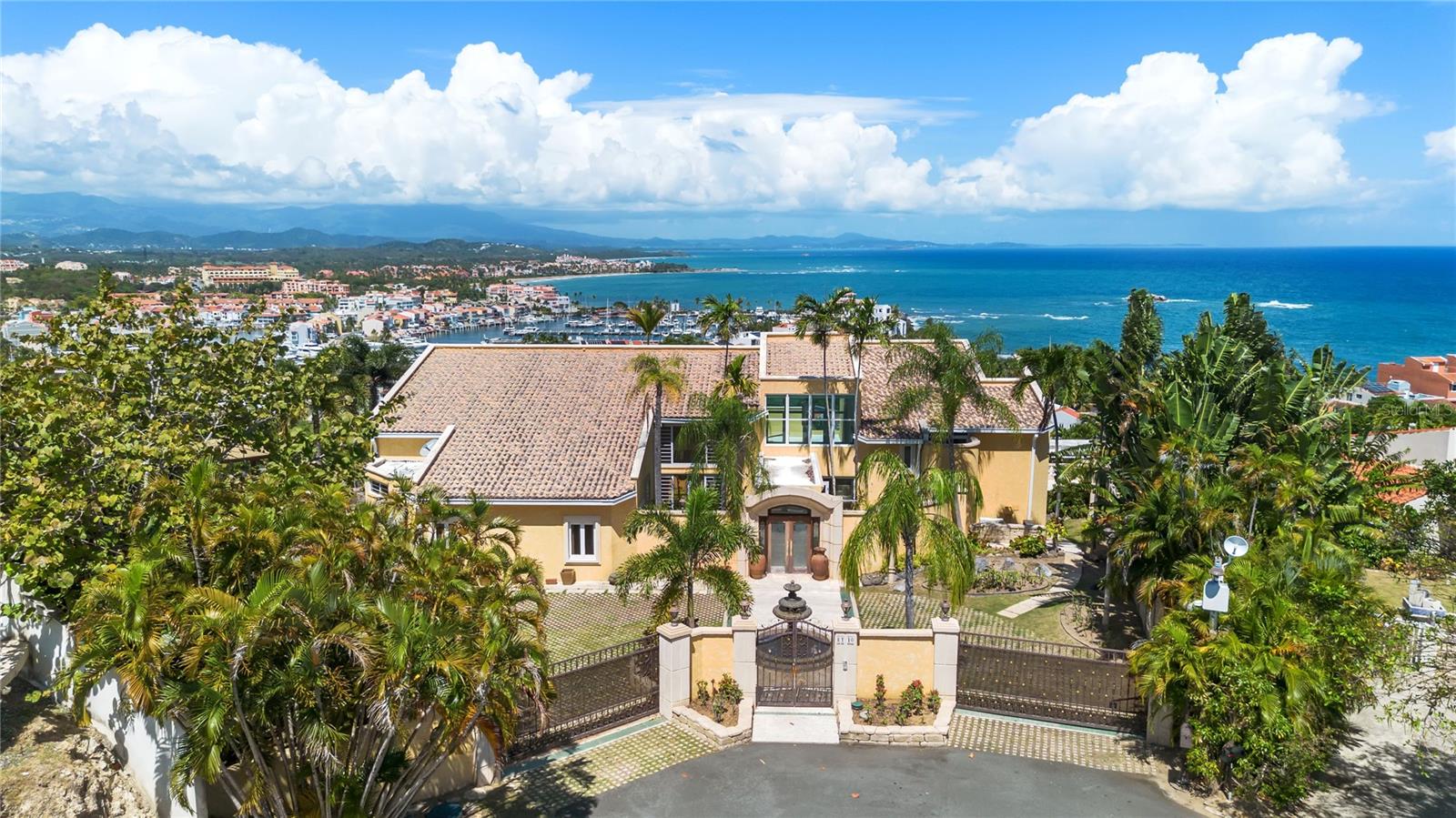 Foto de propiedad en 10 RIDGETOP HUMACAO con MLS# PR9105079