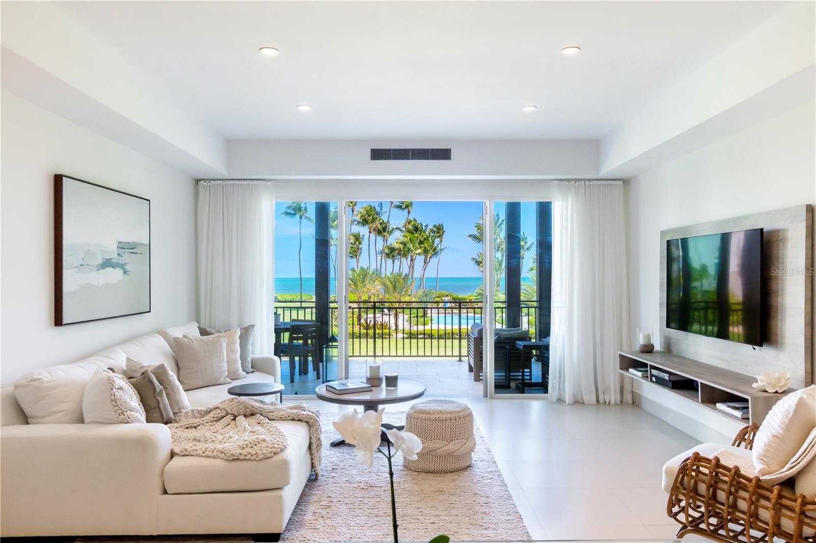 Foto de propiedad en Bahia Beach Golf Club LAS VENTANAS II #208 RIO GRANDE con MLS# PR9109976