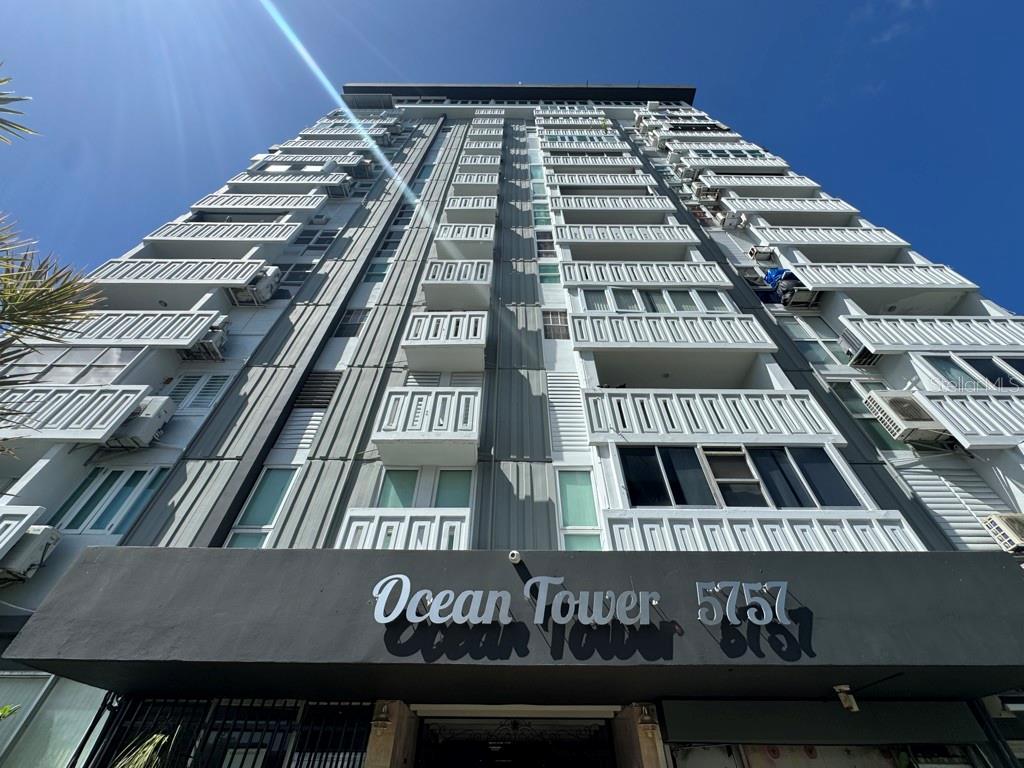 Foto de propiedad en 5757 AVE ISLA VERDE #PH-3 CAROLINA con MLS# PR9113285