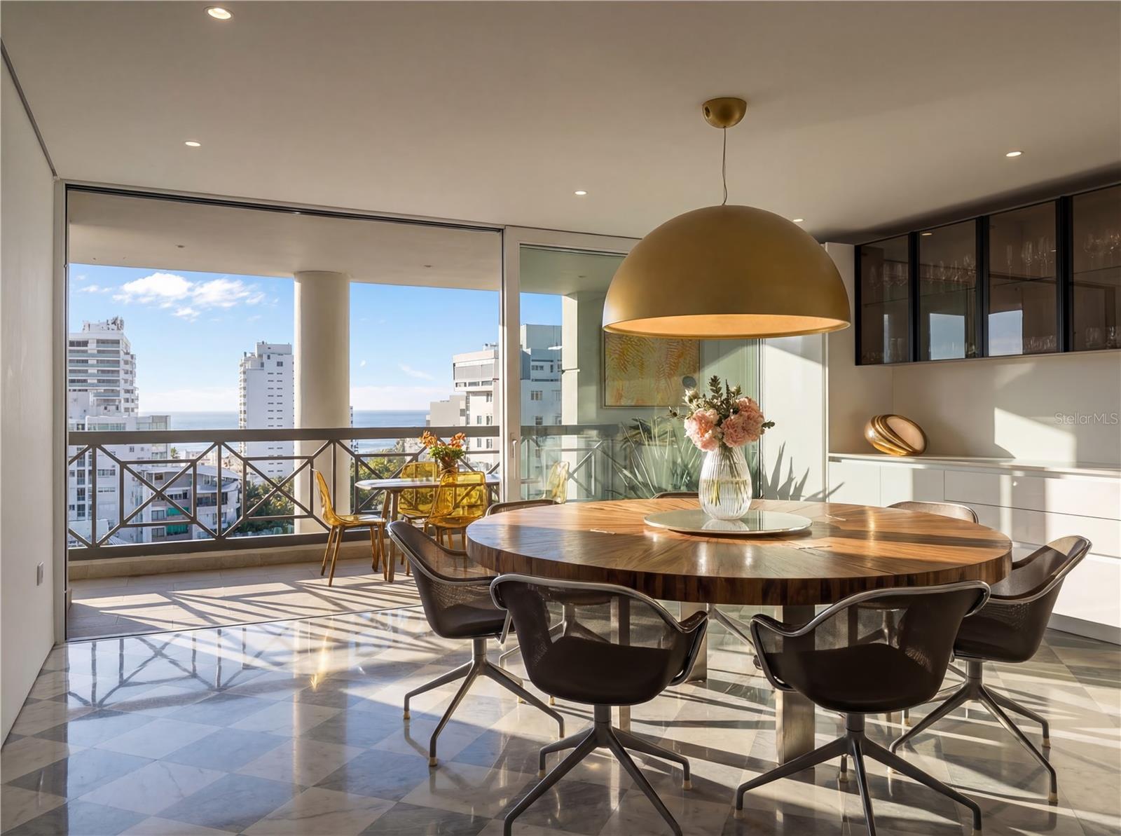 En Venta 1360 LUCHETTI STREET, CROWNE PLAZA #PH, SAN JUAN, PR 00907