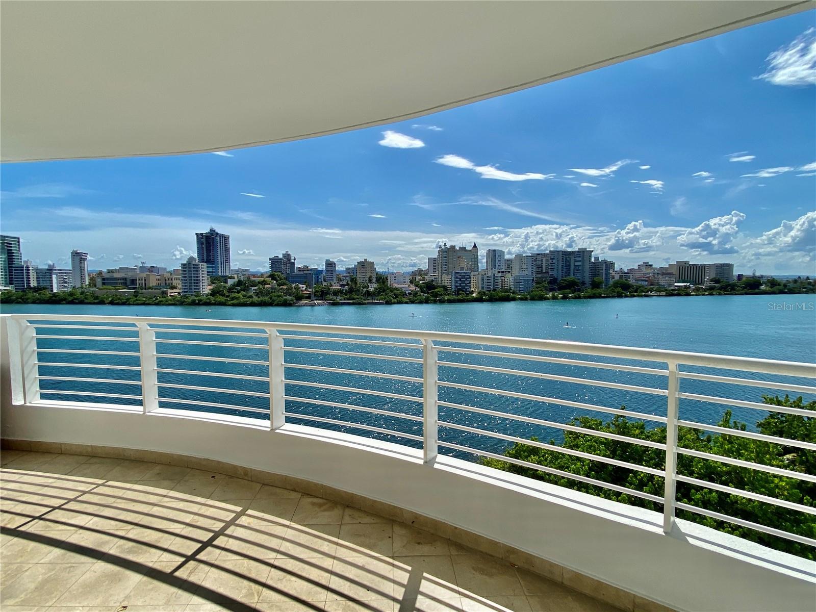 Foto de propiedad en Regatta 996 ASHFORD AVE #6 SAN JUAN con MLS# PR9118894