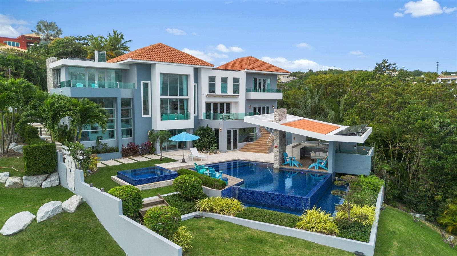Foto de propiedad en _ ROBLE VALLEY #12 / 13 HUMACAO con MLS# PR9119256
