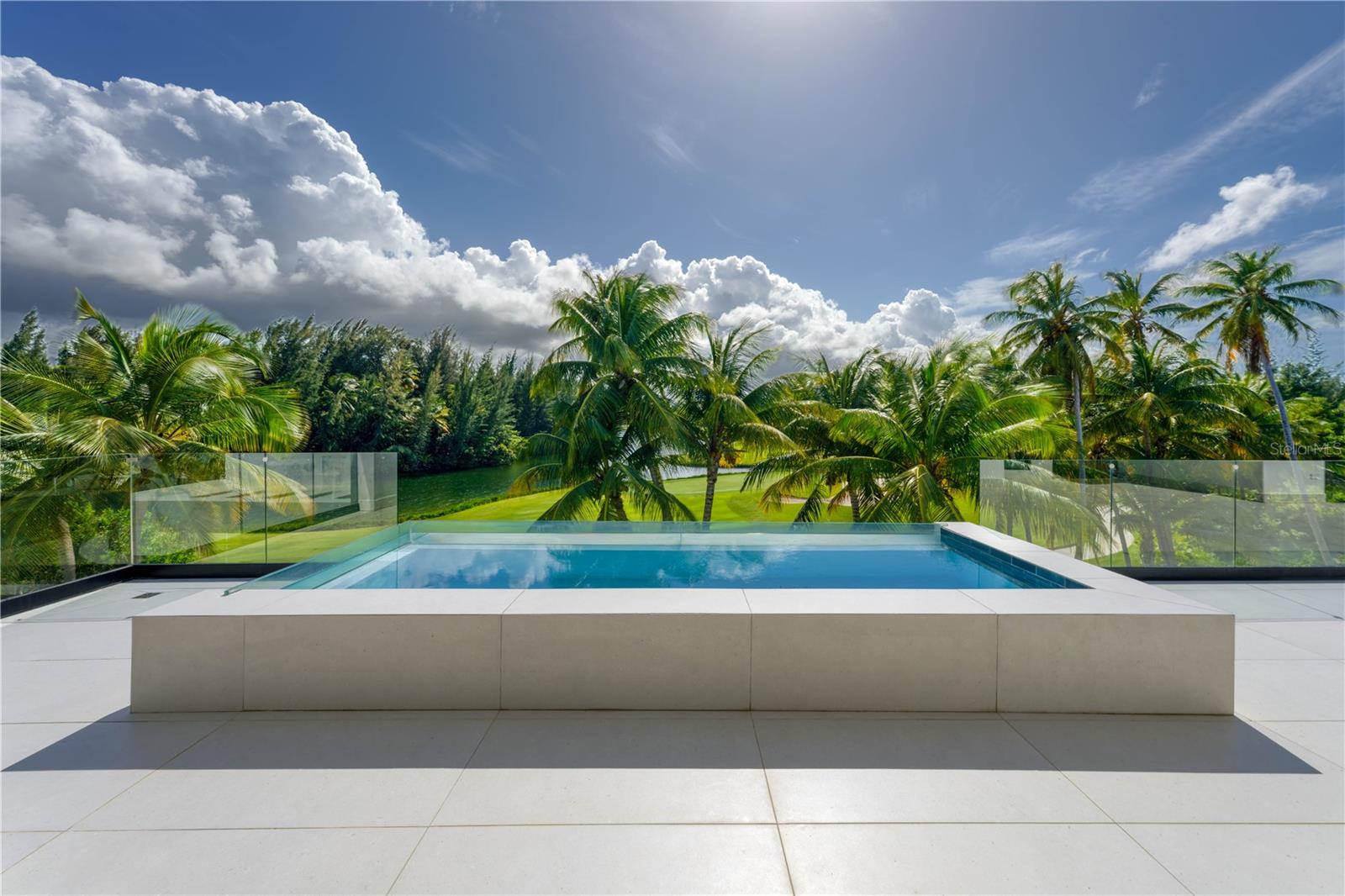 Foto de propiedad en G8 ATLANTIC DRIVE, 7000 BAHIA BEACH BLVD. RIO GRANDE con MLS# PR9119929