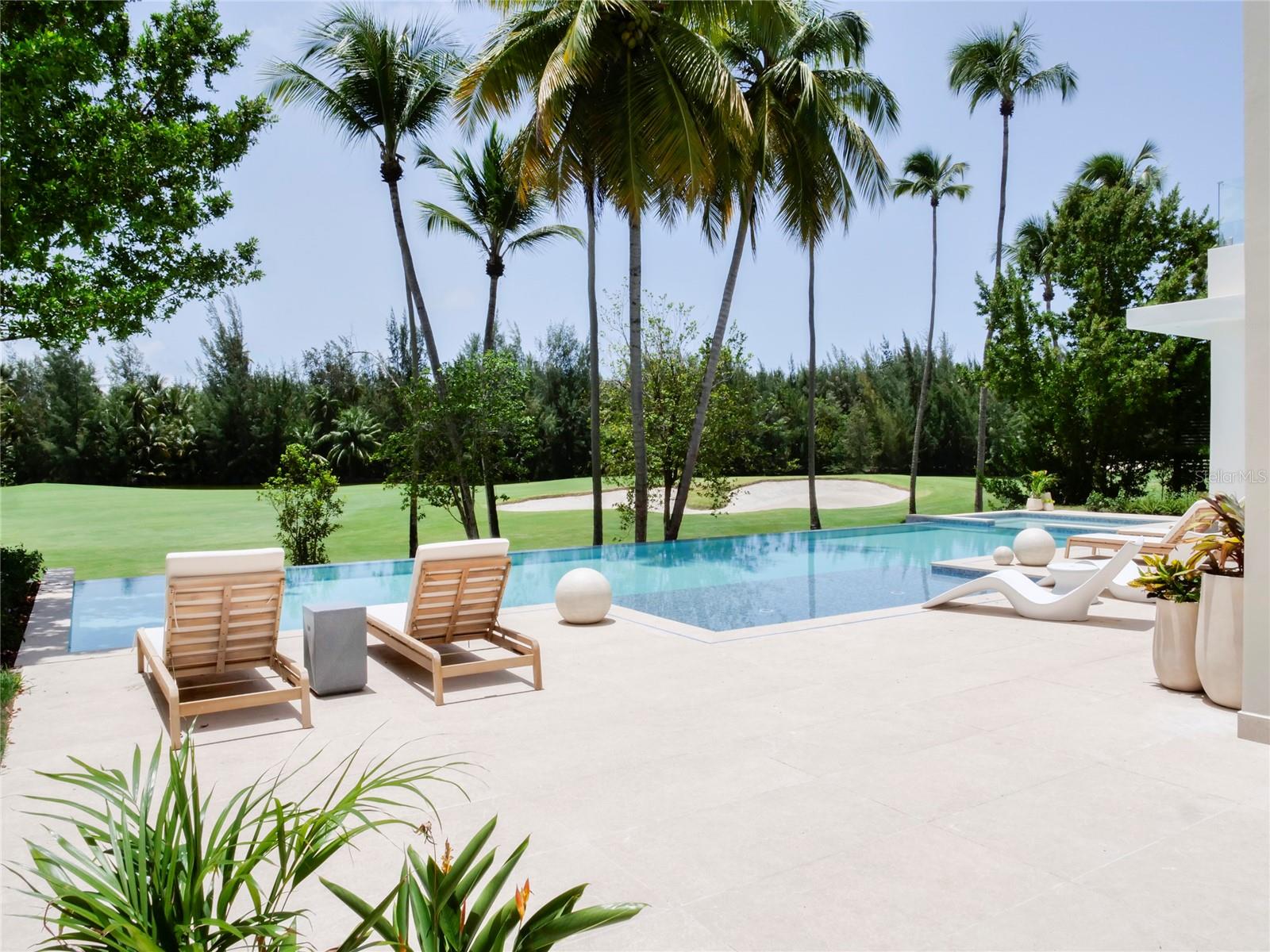 Foto de propiedad en 7000 BAHIA BEACH G3 ATLANTIC DRIVE RIO GRANDE con MLS# PR9120692