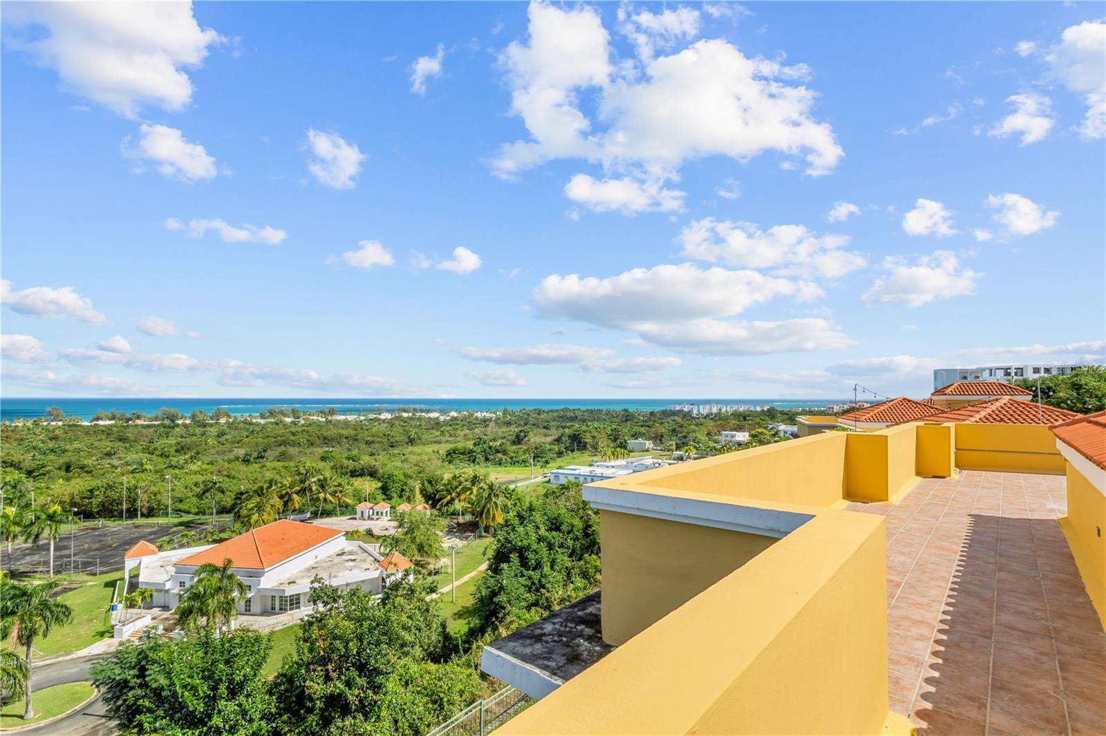 En Venta 10 H #201, RIO GRANDE, PR 00745
