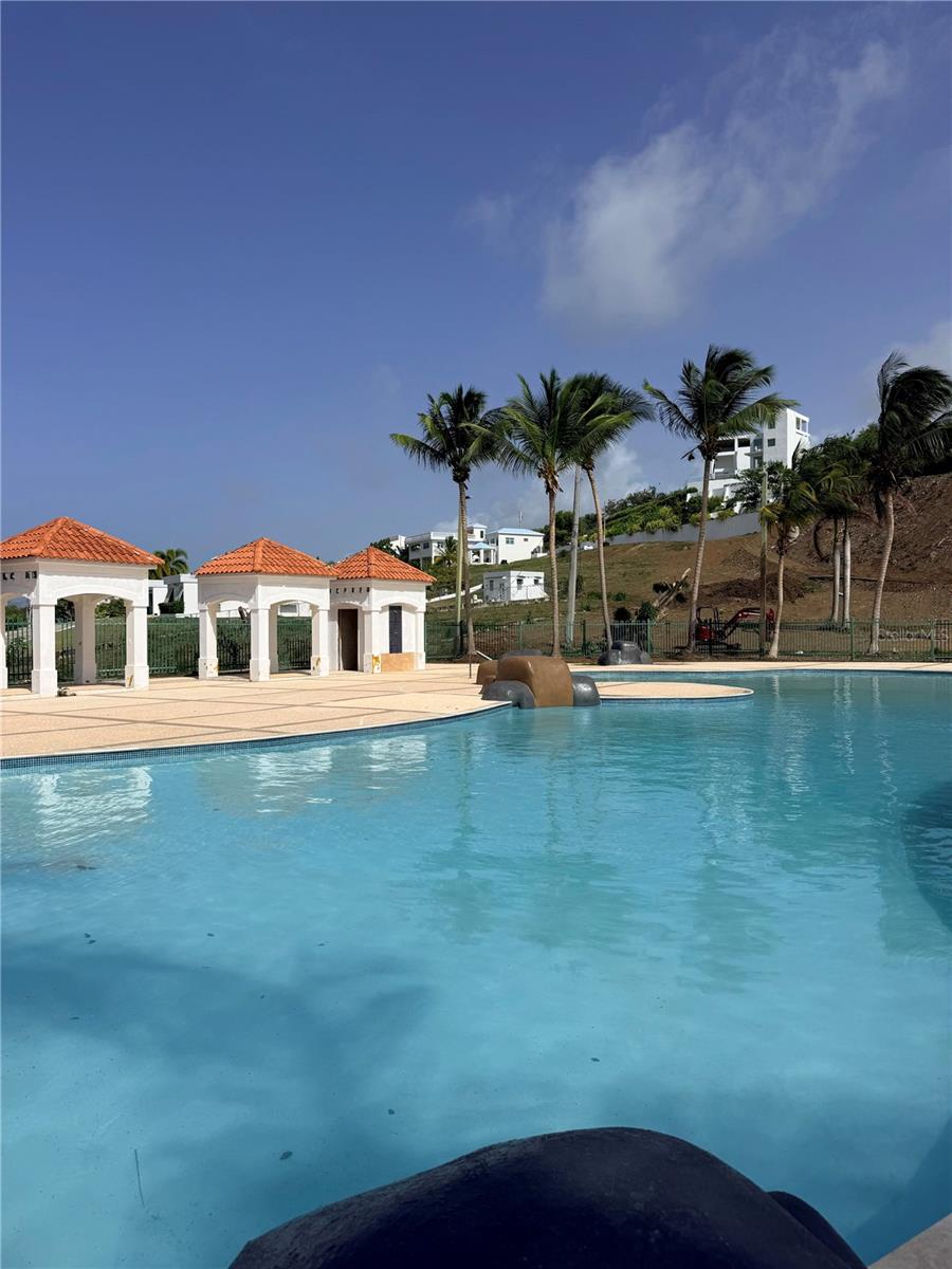 En Venta 10 I #201, RIO GRANDE, PR 00745