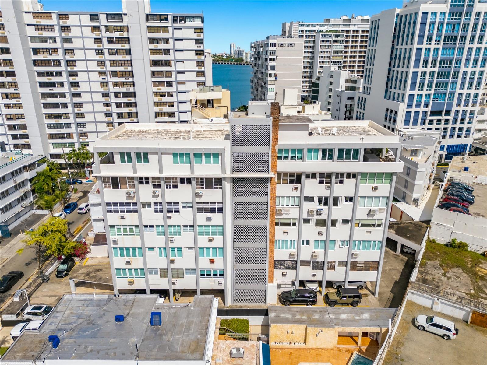 Foto de propiedad en 1115 PICCIONI #3A SAN JUAN con MLS# PR9120900