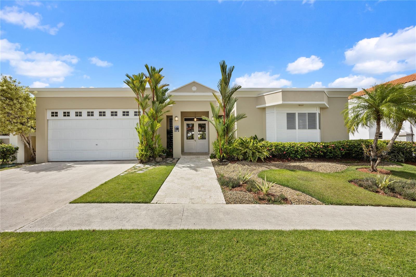 Foto de propiedad en PASEO SAN JUAN C-8 CALLE ROGATIVA SAN JUAN con MLS# PR9120981