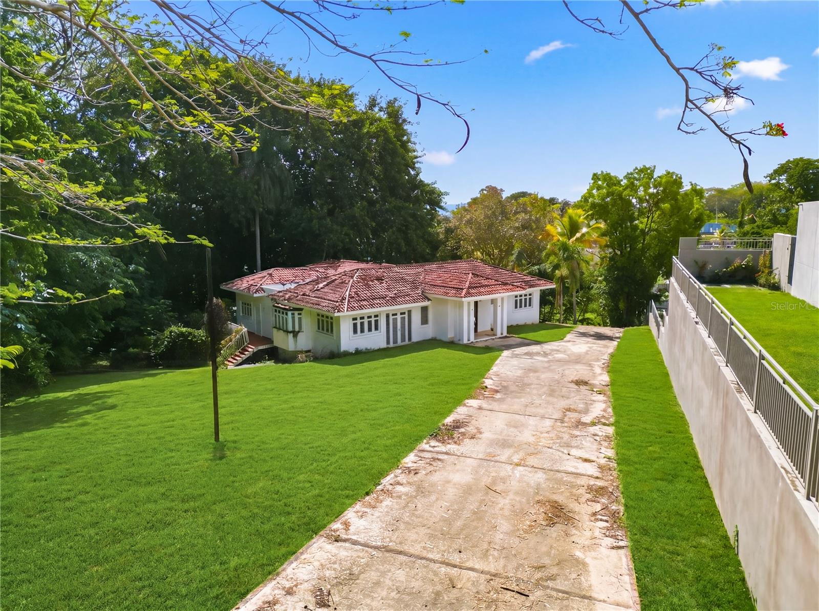 En Venta 7 VANDA, GUAYNABO, PR 00966