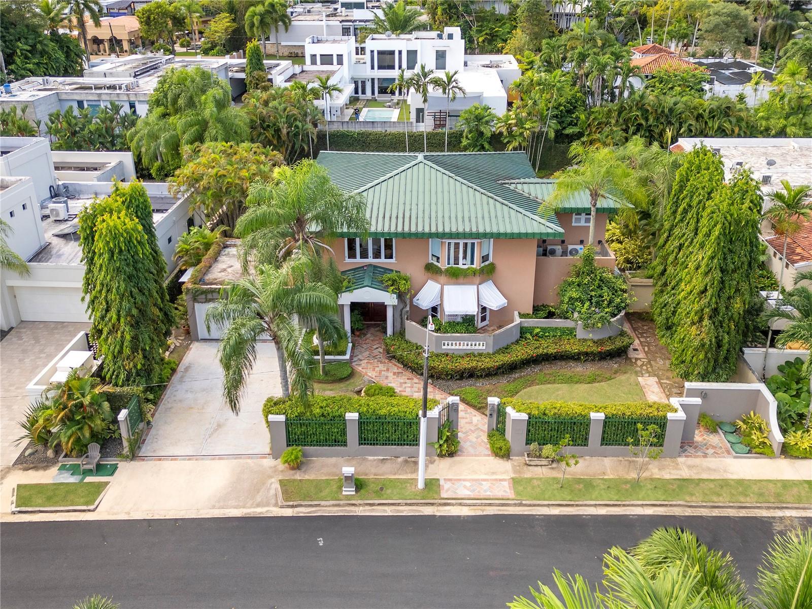 Foto de propiedad en A2 MONTEBELLO ST GUAYNABO con MLS# PR9121114