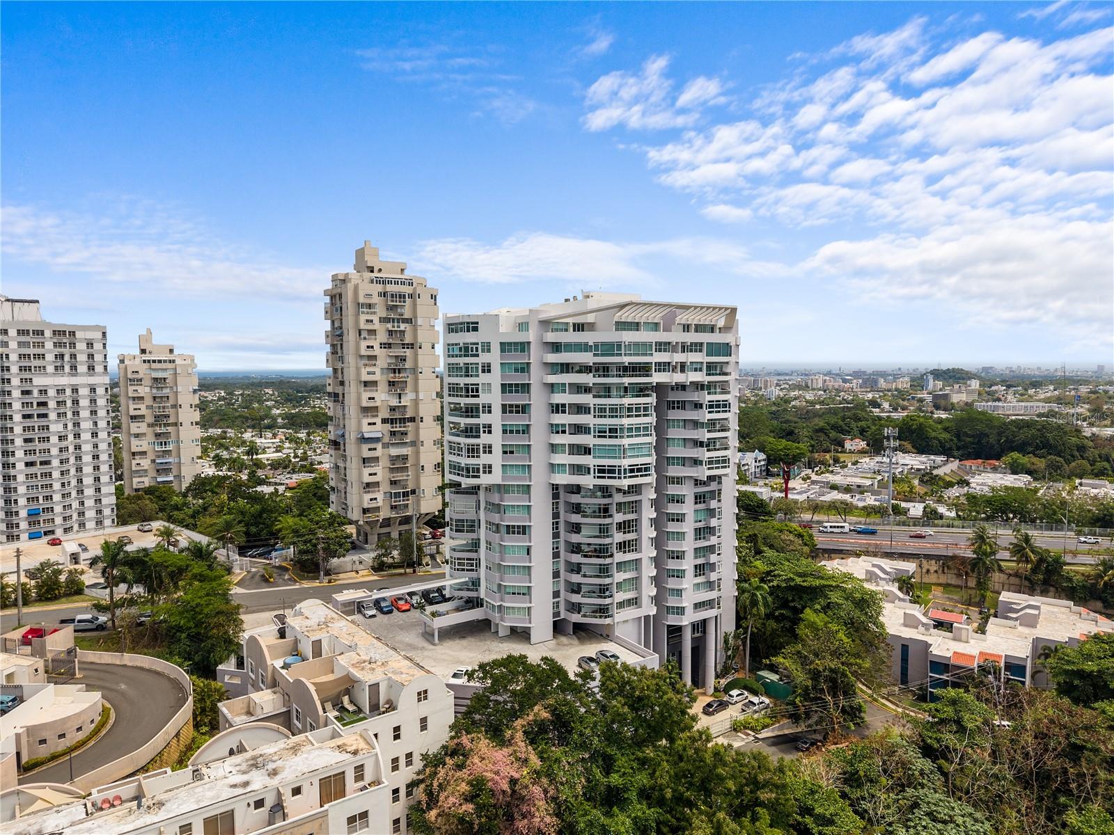 Perfectly positioned in the heart of Guaynabo with quick access to all major avenues and highways, schools, shopping, and dining.