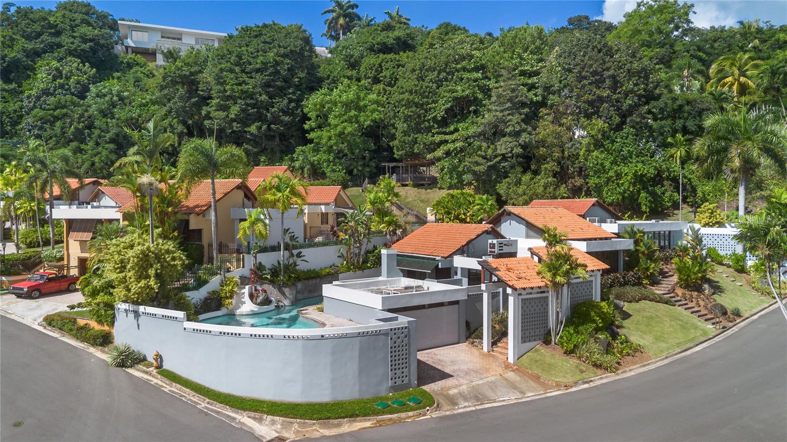 Foto de propiedad en 58 C GUAYNABO con MLS# PR9122069