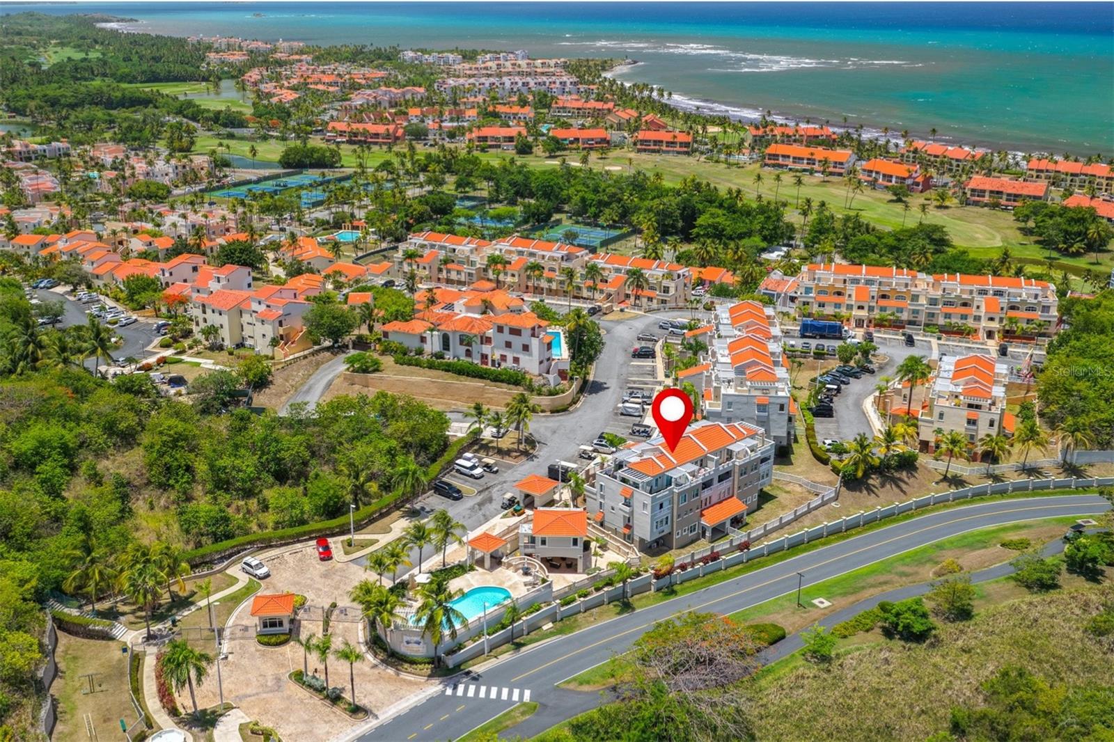 En Venta 285 PALMAS INN WAY COR SE #1303, HUMACAO, PR 00791