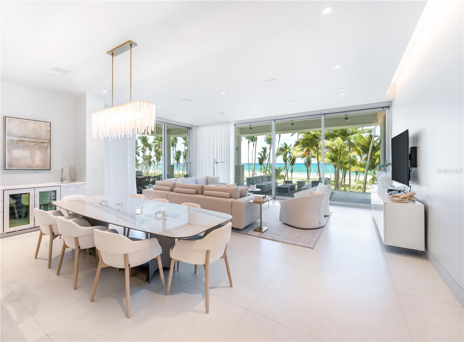 Foto de propiedad en Ocean Drive FOUR SEASONS PRIVATE RESIDENCES #6302 RIO GRANDE con MLS# PR9122369