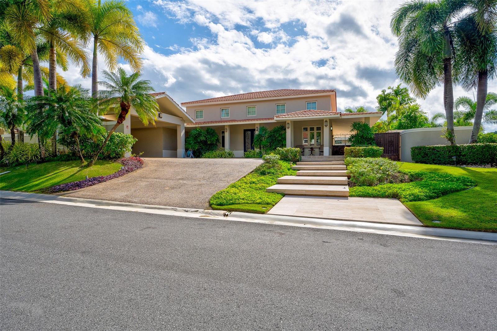 En Venta 254 SABANERA, DORADO, PR 00646