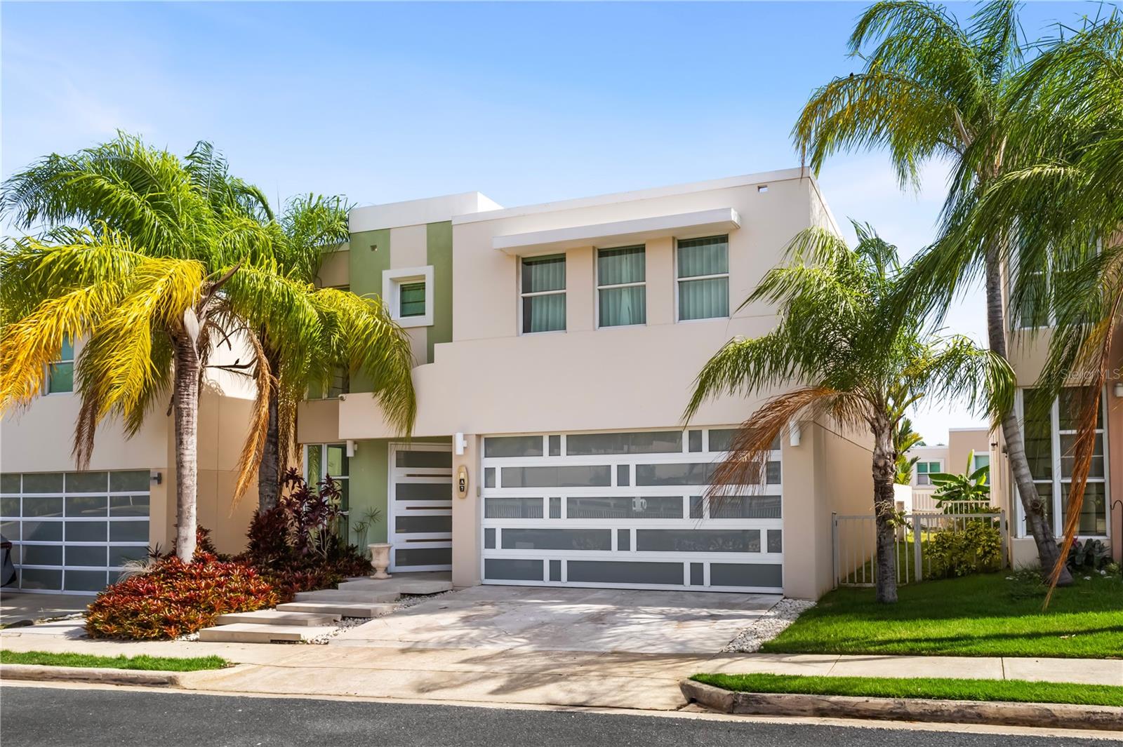 En Venta Urb Mirabella Village CALLE NACAR #A7, BAYAMON, PR 00961