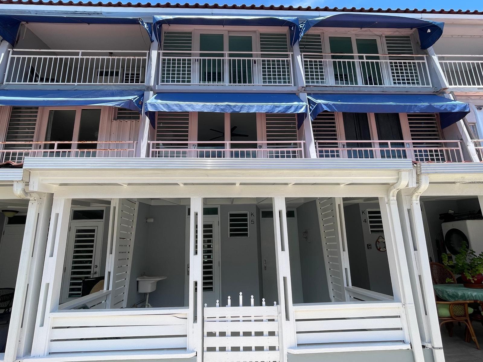 Foto de propiedad en K5 VILLAS DE PLAYA II #K5 DORADO con MLS# PR9122577