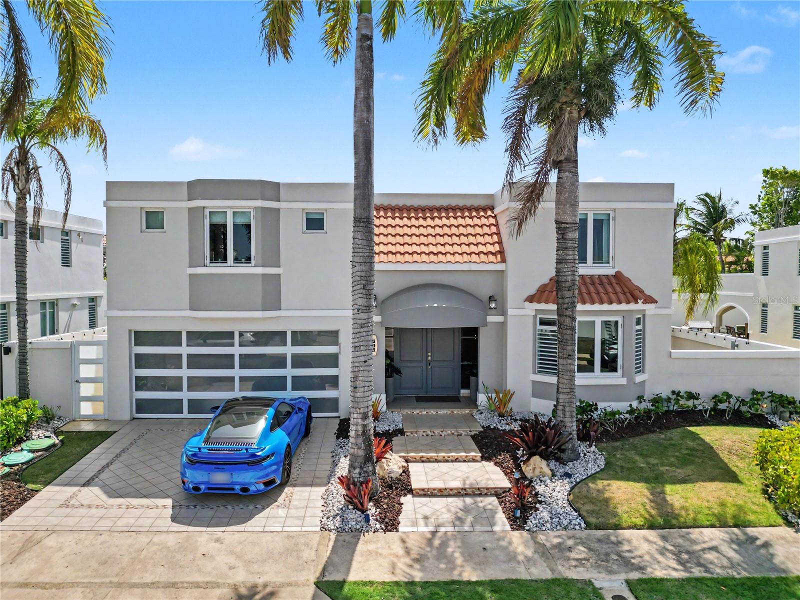 Foto de propiedad en B11 CALLE MAR CARIBE DORADO con MLS# PR9122875