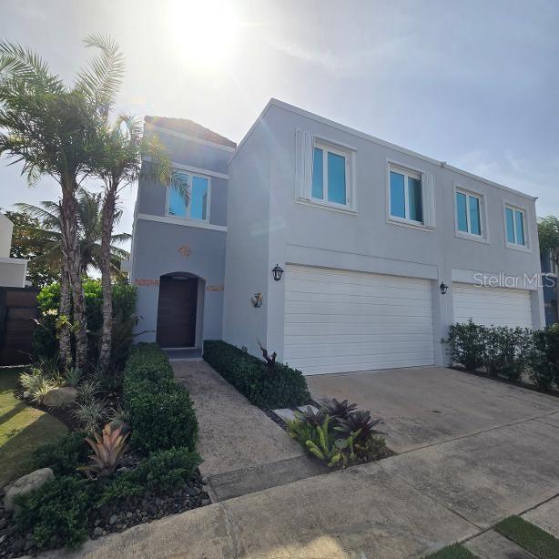 En Venta 1 RUBI, VEGA ALTA, PR 00692