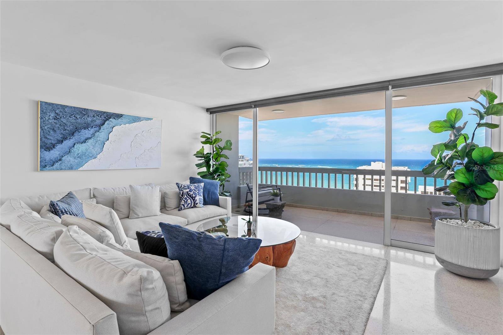 Foto de propiedad en 70 KINGS COURT #17C SAN JUAN con MLS# PR9123546