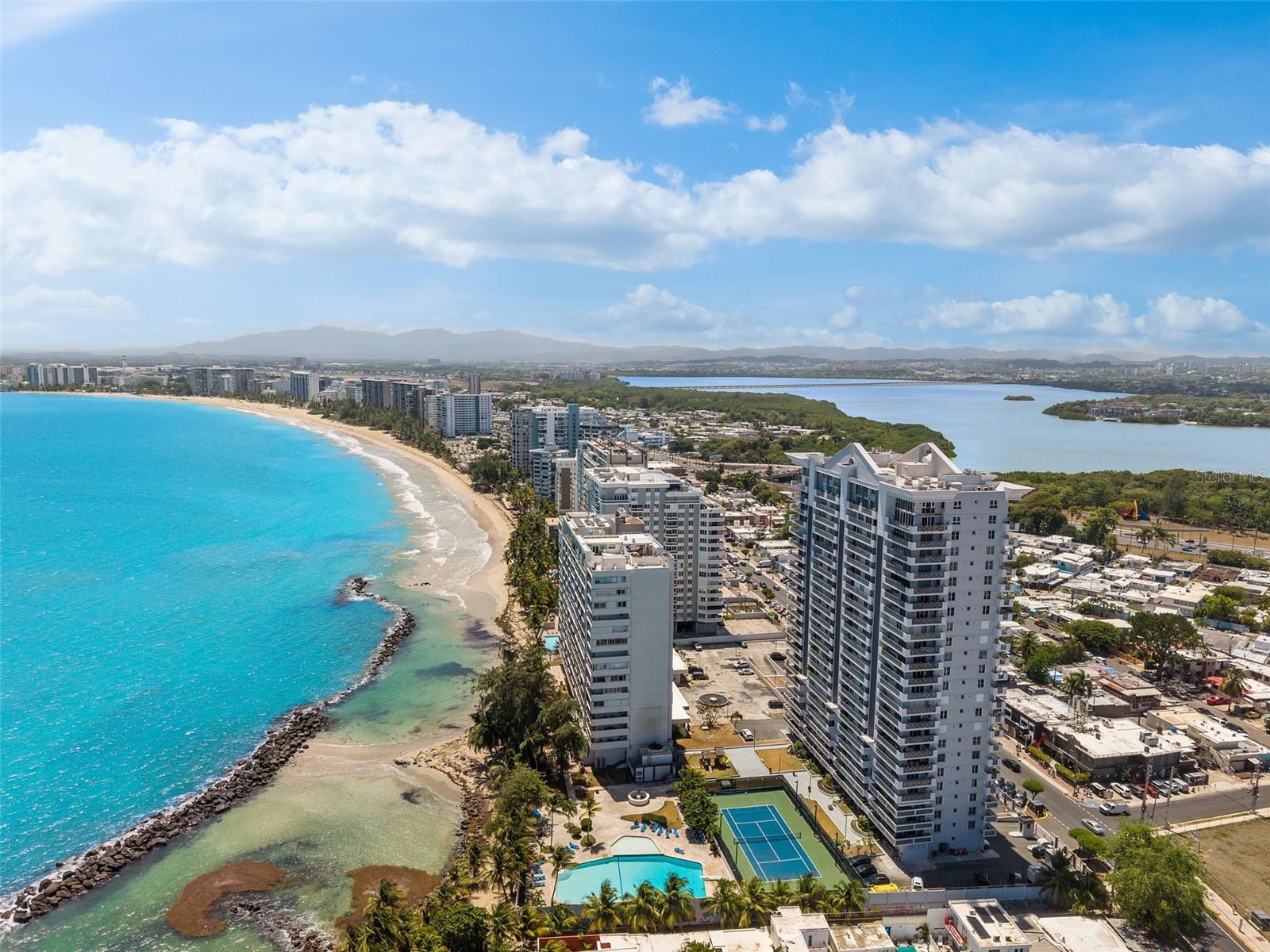 En Venta 3001 AVENIDA ISLA VERDE #2204, CAROLINA, PR 00979