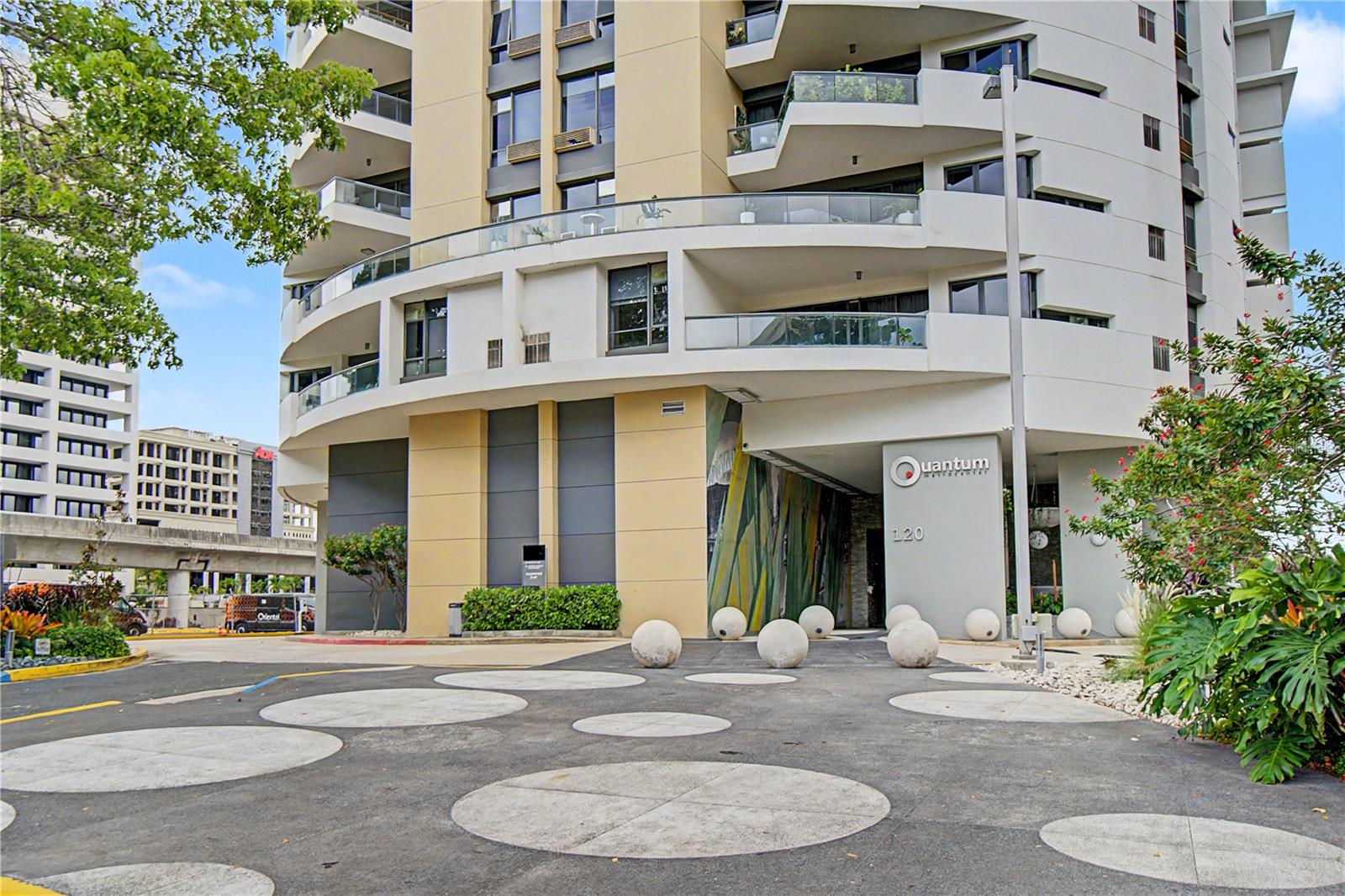 En Venta 120 AVE CARLOS E. CHARDON #1904, SAN JUAN, PR 00918