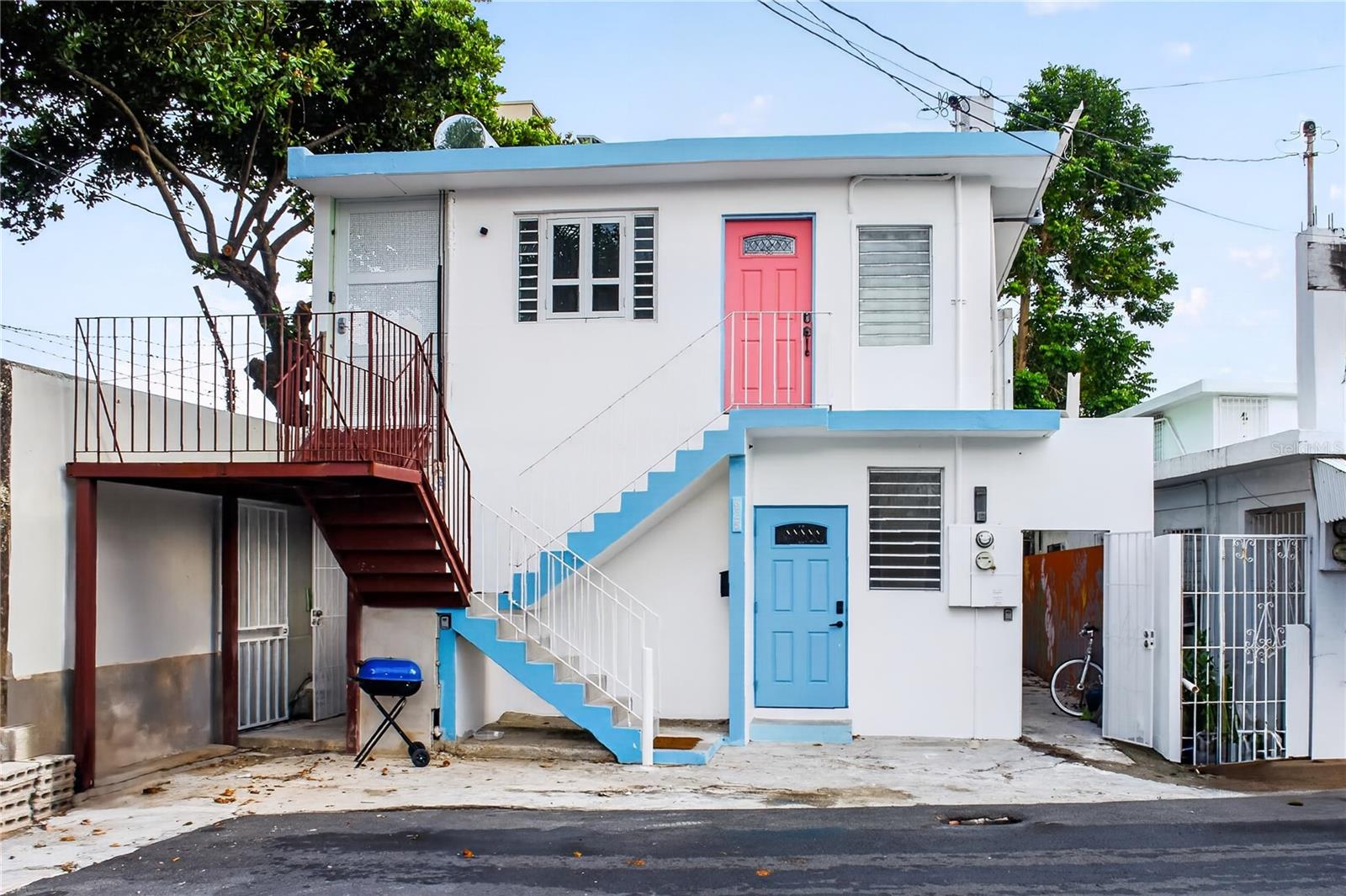 En Venta Calle Sola TRASTALLERES SANTURCE #925, SAN JUAN, PR 00907