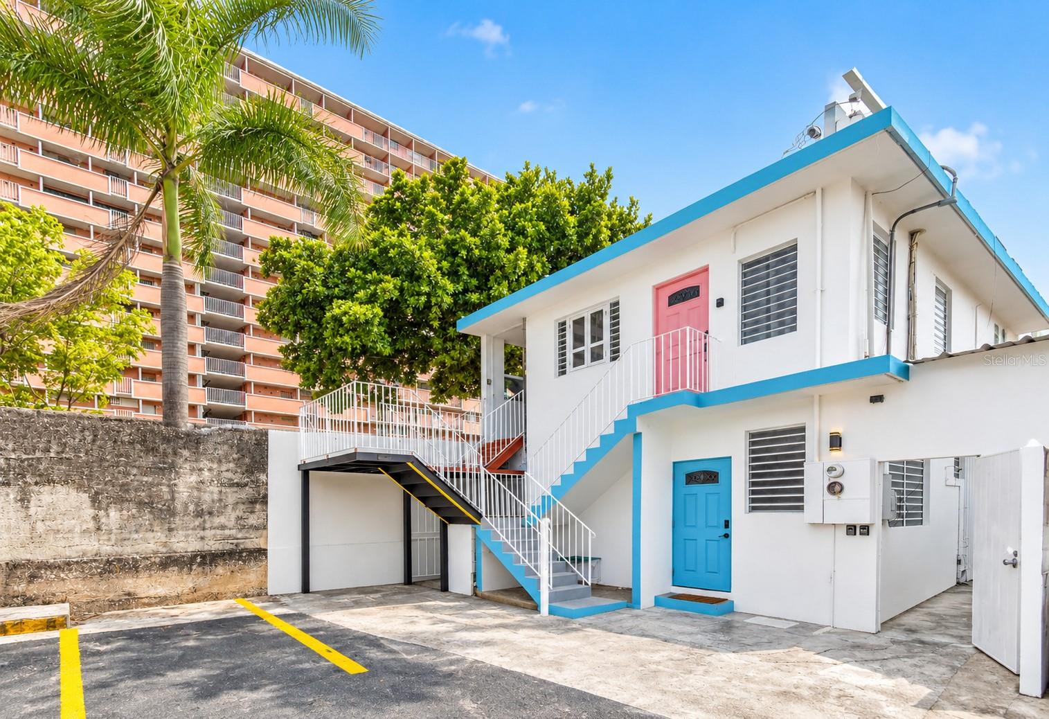 En Venta Calle Sola TRASTALLERES SANTURCE #925, SAN JUAN, PR 00907