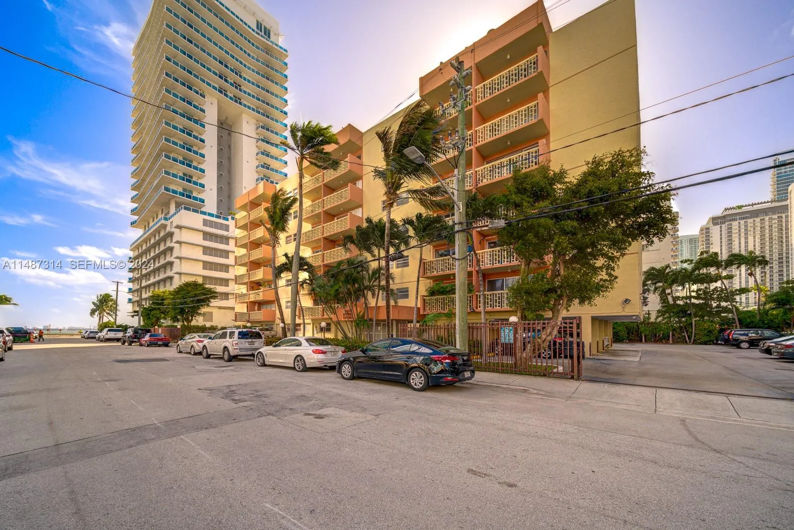 Foto de propiedad en  Miami con MLS# 