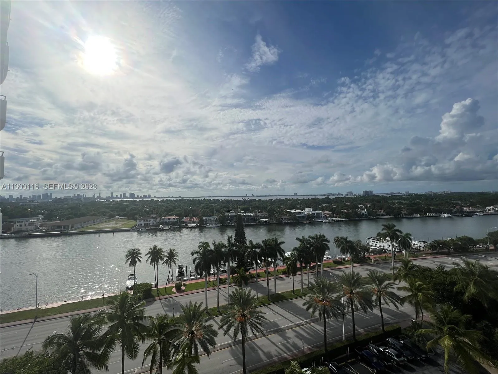 Foto de propiedad en  Miami Beach con MLS# 