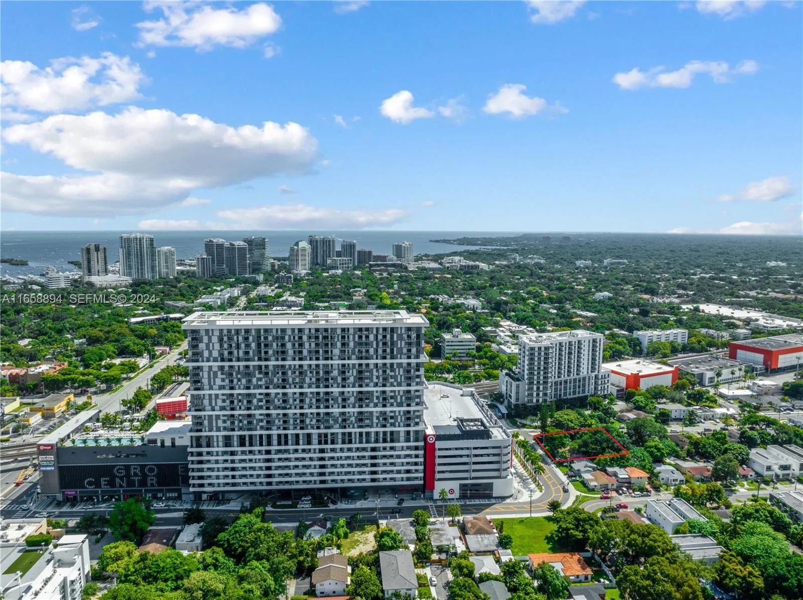 Foto de propiedad en  Miami con MLS# 