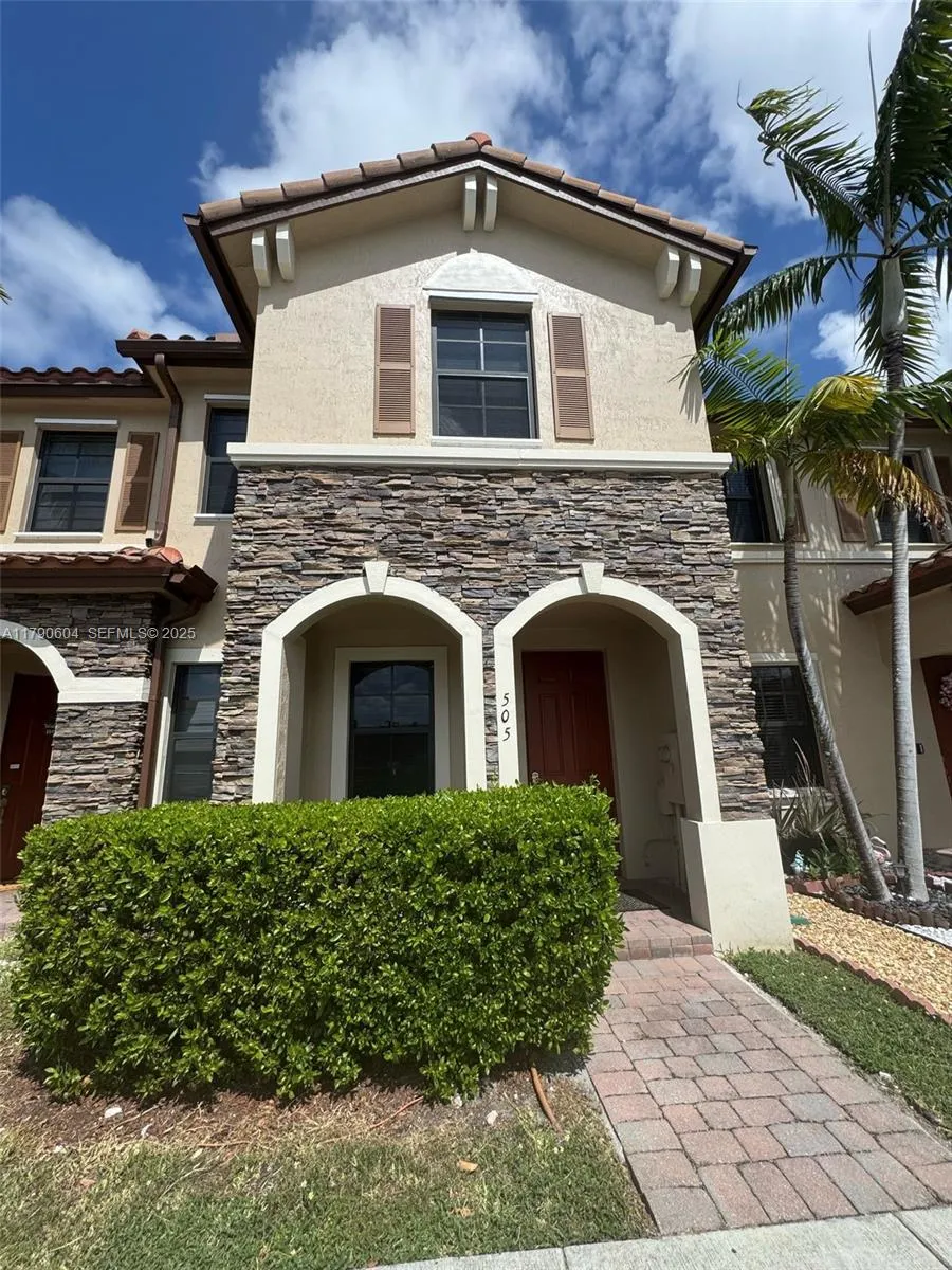 Foto de propiedad en  Homestead con MLS# 
