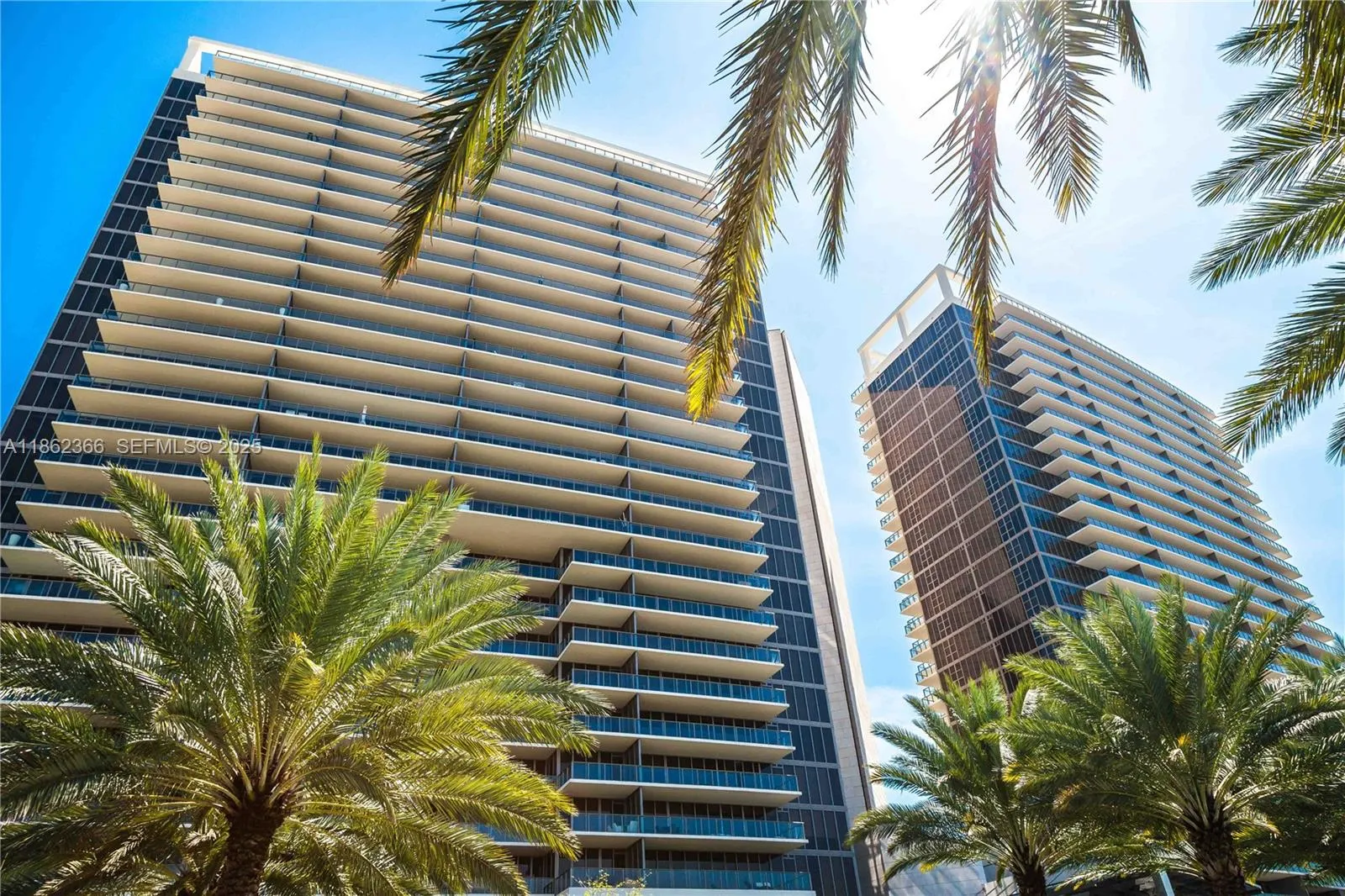 Foto de propiedad en  Bal Harbour con MLS# 