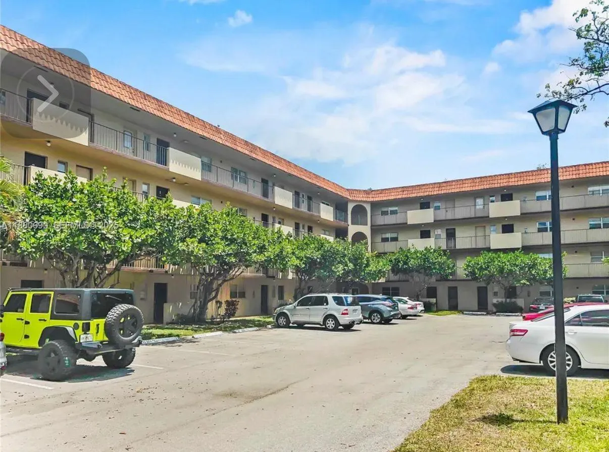 Foto de propiedad en  Lauderhill con MLS# 
