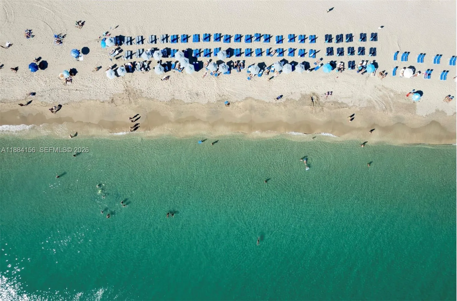 Foto de propiedad en  Hallandale Beach con MLS# 