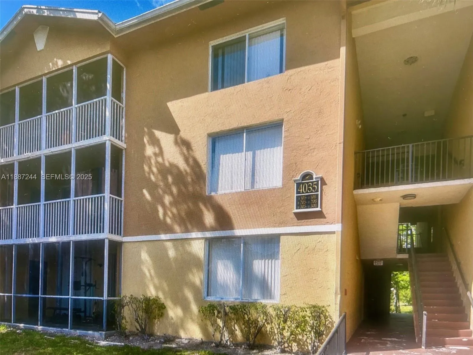 Foto de propiedad en  Pompano Beach con MLS# 