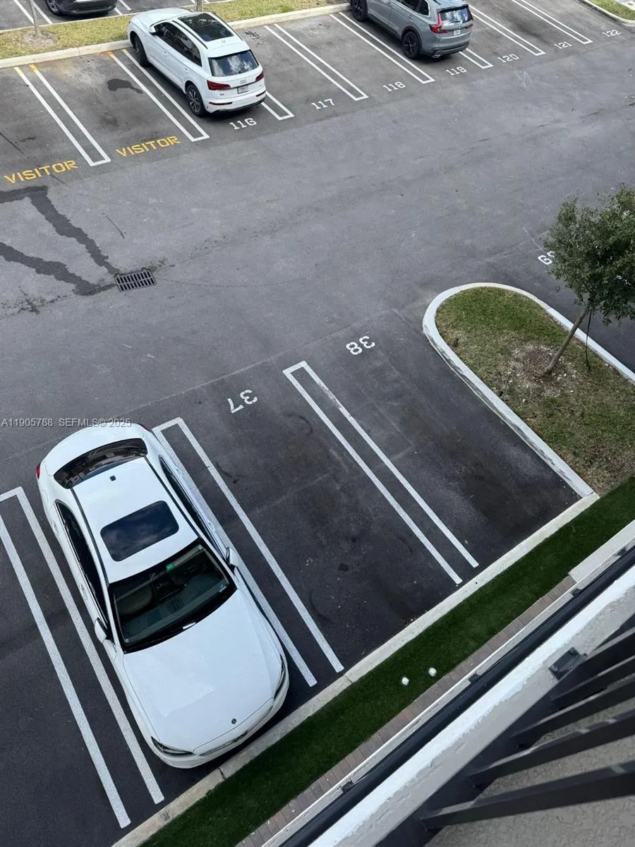 Foto de propiedad en  Doral con MLS# 