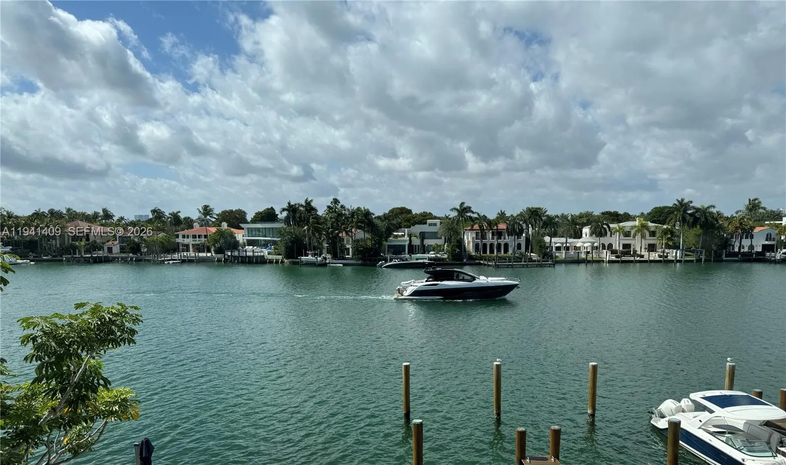 Foto de propiedad en  Miami Beach con MLS# 