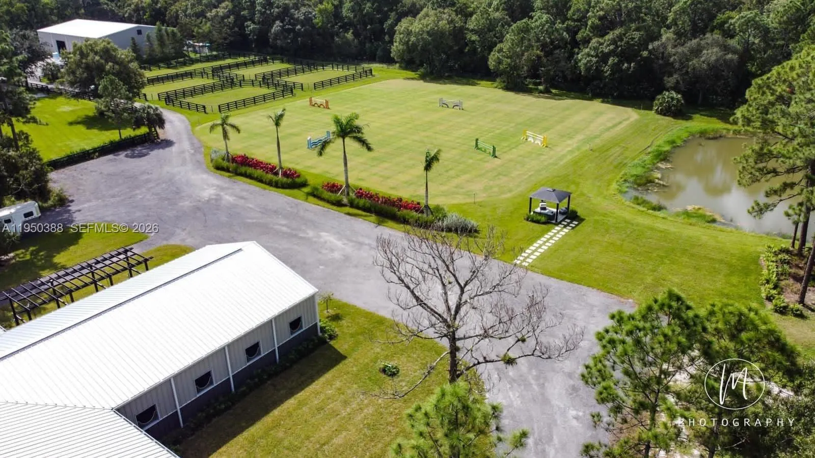 Foto de propiedad en  Loxahatchee con MLS# 