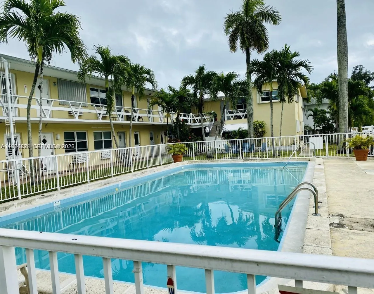 Foto de propiedad en  North Miami con MLS# 