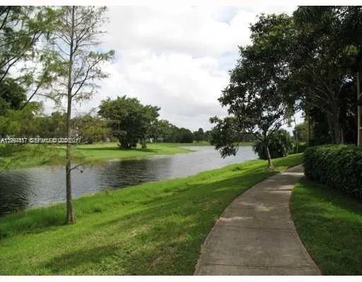 Foto de propiedad en  Pompano Beach con MLS# 