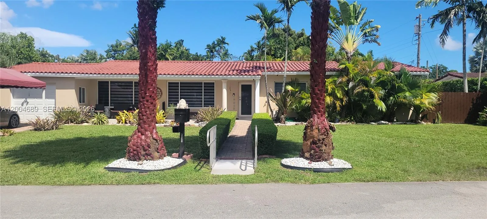 Foto de propiedad en  South Miami con MLS# 