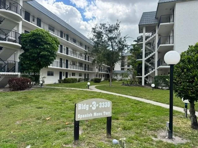 Foto de propiedad en  Lauderhill con MLS# 