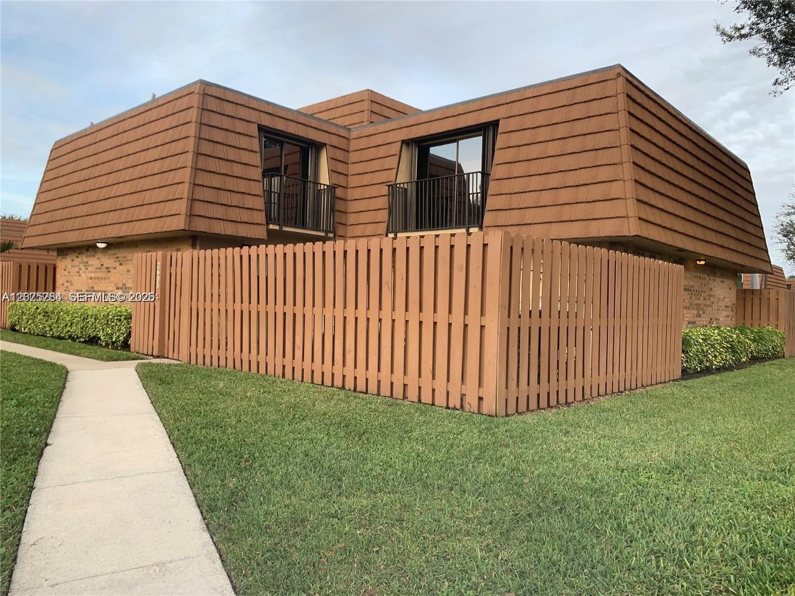 Foto de propiedad en  Cooper City con MLS# 