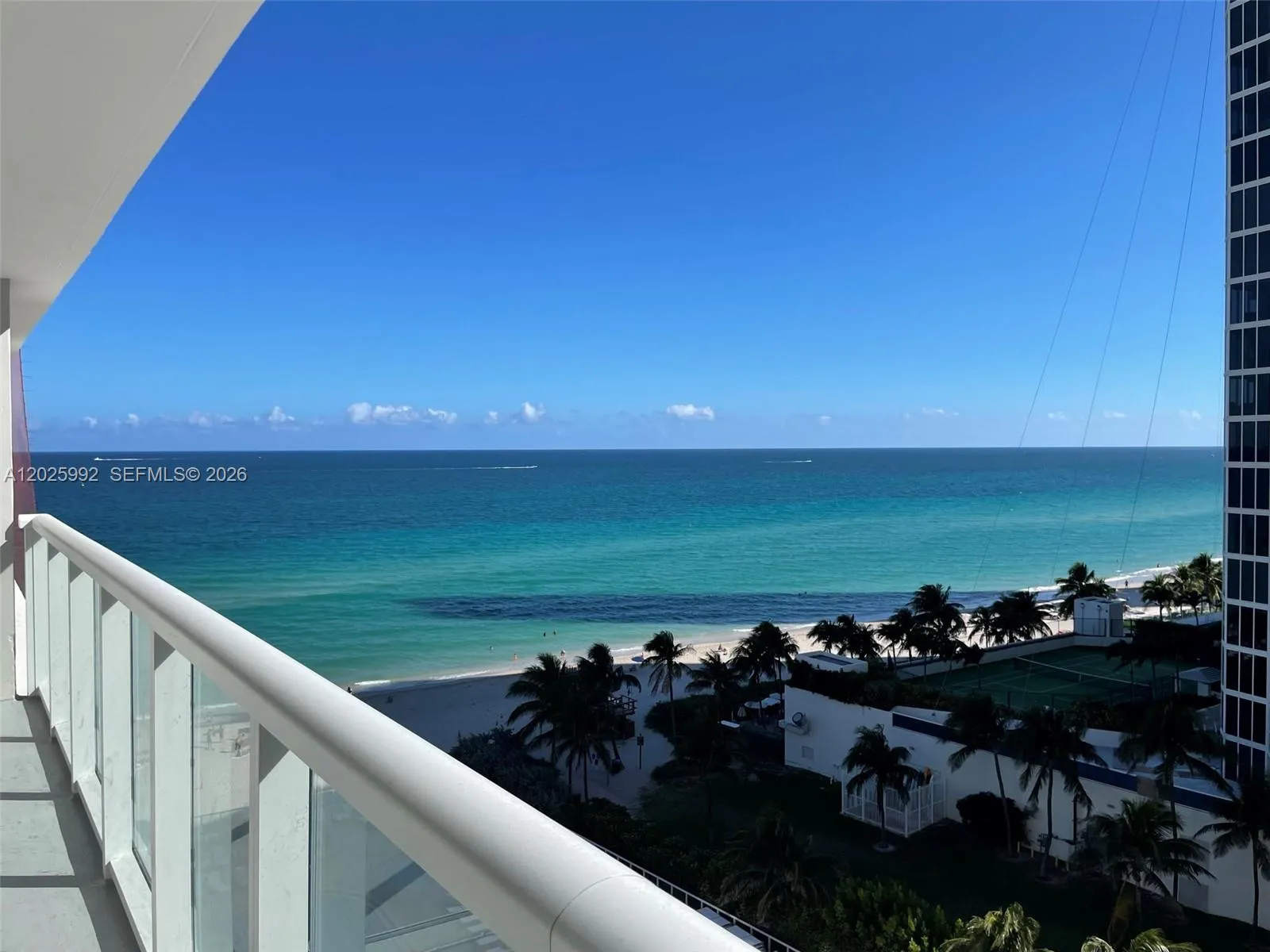 Foto de propiedad en  Sunny Isles Beach con MLS# 